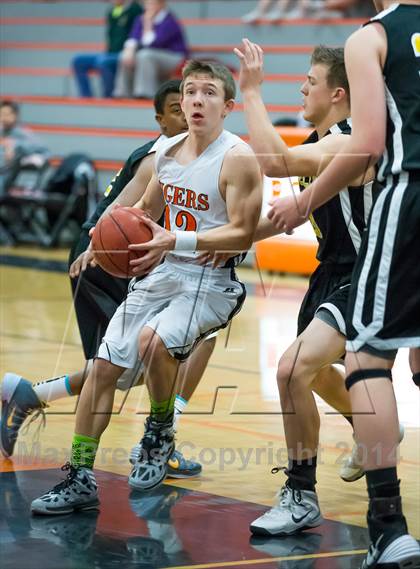 Thumbnail 2 in Roseville vs Del Oro photogallery.