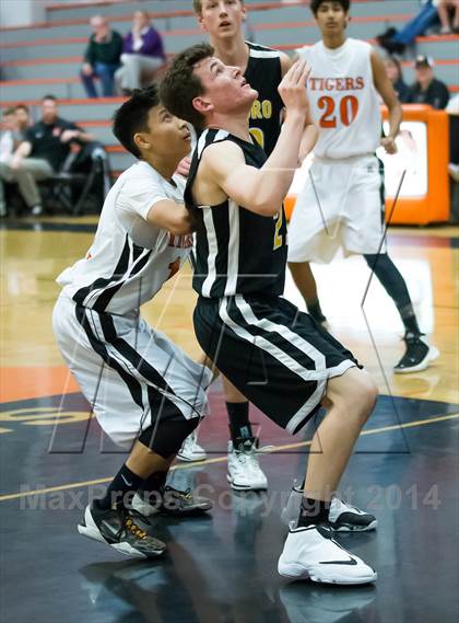 Thumbnail 1 in Roseville vs Del Oro photogallery.