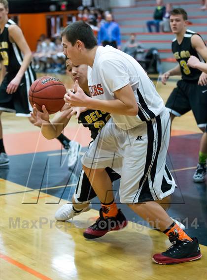Thumbnail 2 in Roseville vs Del Oro photogallery.