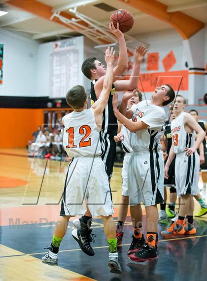 Thumbnail 3 in Roseville vs Del Oro photogallery.