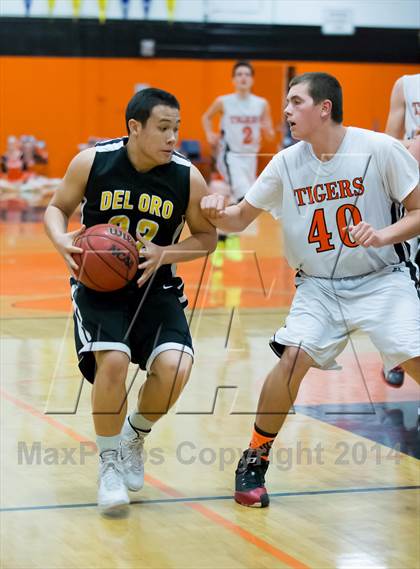 Thumbnail 2 in Roseville vs Del Oro photogallery.