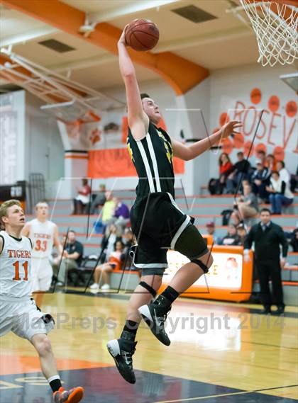 Thumbnail 3 in Roseville vs Del Oro photogallery.