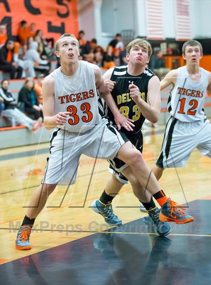 Thumbnail 3 in Roseville vs Del Oro photogallery.