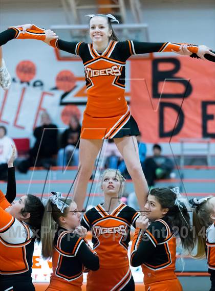 Thumbnail 1 in Roseville vs Del Oro photogallery.