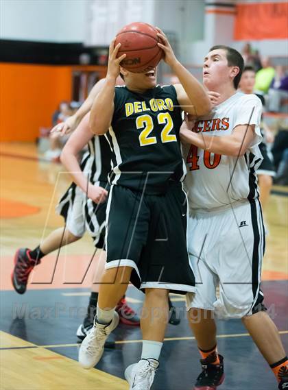 Thumbnail 3 in Roseville vs Del Oro photogallery.
