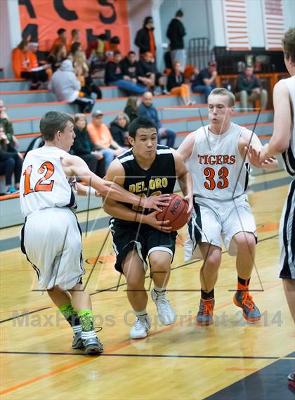 Thumbnail 3 in Roseville vs Del Oro photogallery.