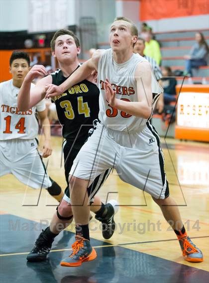 Thumbnail 1 in Roseville vs Del Oro photogallery.