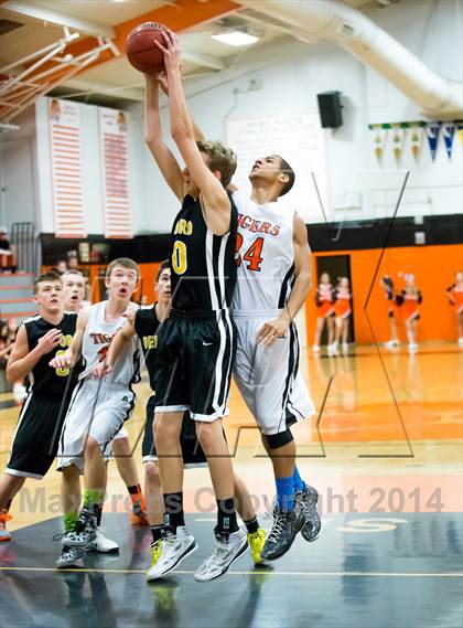 Thumbnail 1 in Roseville vs Del Oro photogallery.