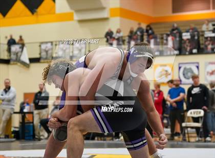 Thumbnail 3 in IHSAA Sectional 25. Avon photogallery.