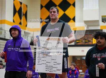 Thumbnail 2 in IHSAA Sectional 25. Avon photogallery.