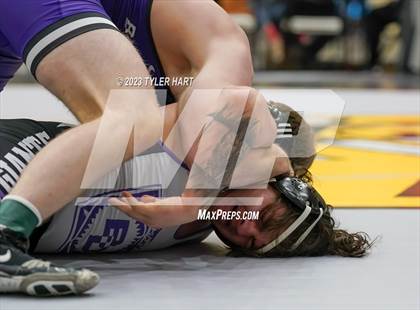 Thumbnail 2 in IHSAA Sectional 25. Avon photogallery.