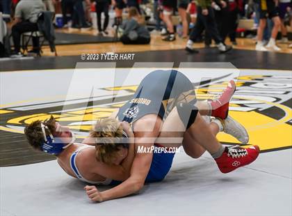 Thumbnail 3 in IHSAA Sectional 25. Avon photogallery.