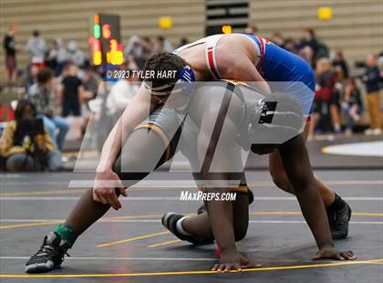 Thumbnail 1 in IHSAA Sectional 25. Avon photogallery.