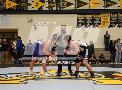 Thumbnail 2 in IHSAA Sectional 25. Avon photogallery.