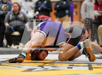 Thumbnail 2 in IHSAA Sectional 25. Avon photogallery.