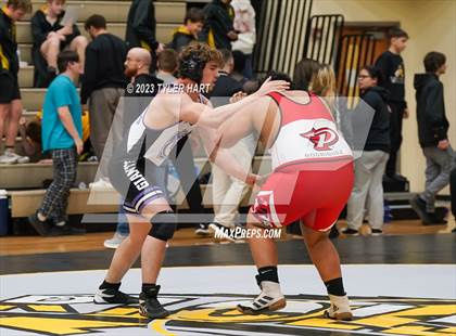 Thumbnail 2 in IHSAA Sectional 25. Avon photogallery.