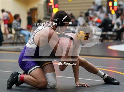 Thumbnail 1 in IHSAA Sectional 25. Avon photogallery.