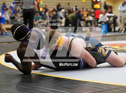 Thumbnail 3 in IHSAA Sectional 25. Avon photogallery.