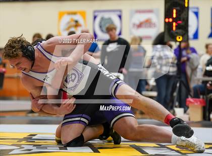 Thumbnail 1 in IHSAA Sectional 25. Avon photogallery.