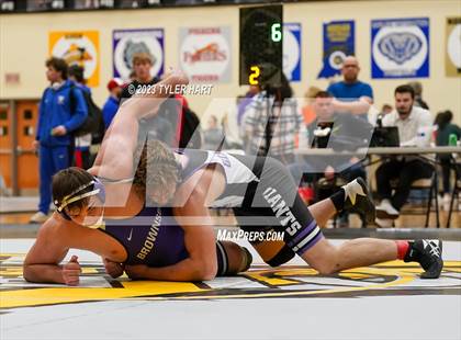 Thumbnail 3 in IHSAA Sectional 25. Avon photogallery.
