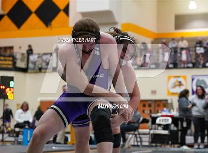 Thumbnail 1 in IHSAA Sectional 25. Avon photogallery.