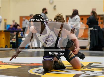 Thumbnail 1 in IHSAA Sectional 25. Avon photogallery.