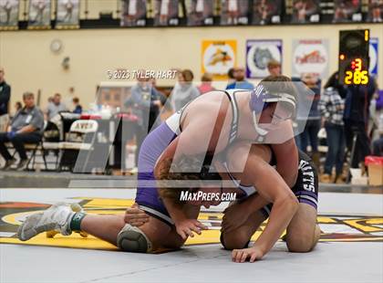 Thumbnail 3 in IHSAA Sectional 25. Avon photogallery.