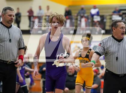 Thumbnail 2 in IHSAA Sectional 25. Avon photogallery.