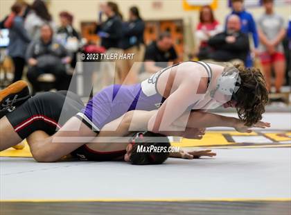 Thumbnail 3 in IHSAA Sectional 25. Avon photogallery.