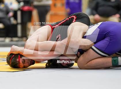 Thumbnail 2 in IHSAA Sectional 25. Avon photogallery.