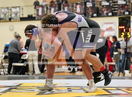 Thumbnail 2 in IHSAA Sectional 25. Avon photogallery.