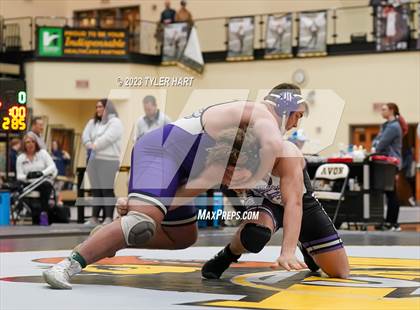 Thumbnail 2 in IHSAA Sectional 25. Avon photogallery.