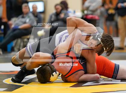 Thumbnail 1 in IHSAA Sectional 25. Avon photogallery.