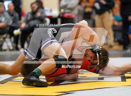 Thumbnail 1 in IHSAA Sectional 25. Avon photogallery.