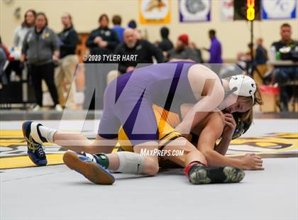 Thumbnail 2 in IHSAA Sectional 25. Avon photogallery.