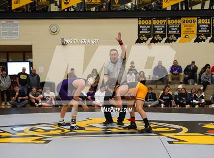 Thumbnail 1 in IHSAA Sectional 25. Avon photogallery.