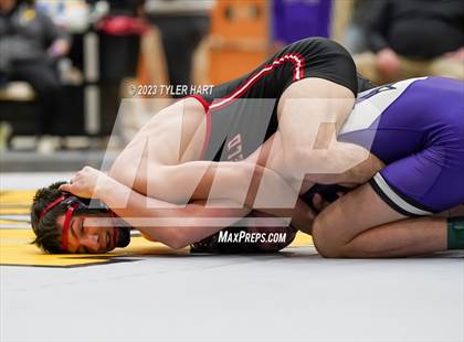 Thumbnail 3 in IHSAA Sectional 25. Avon photogallery.