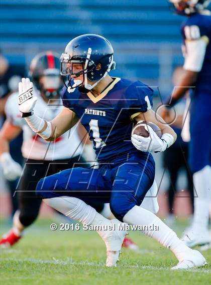 Thumbnail 2 in Harvard-Westlake @ Birmingham photogallery.