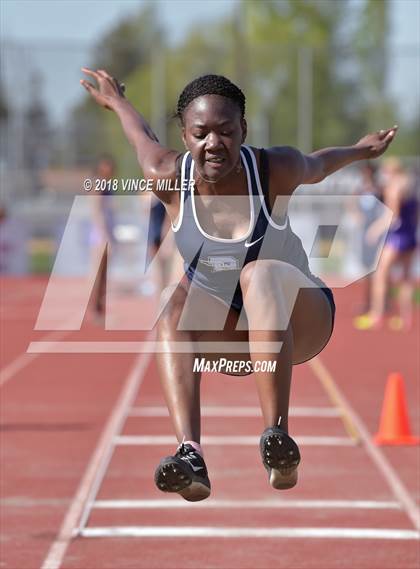 Thumbnail 1 in Sumner vs Rogers photogallery.