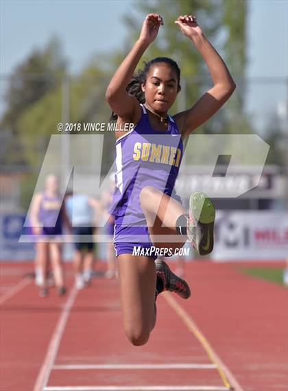 Thumbnail 2 in Sumner vs Rogers photogallery.