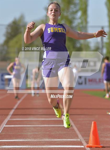 Thumbnail 3 in Sumner vs Rogers photogallery.