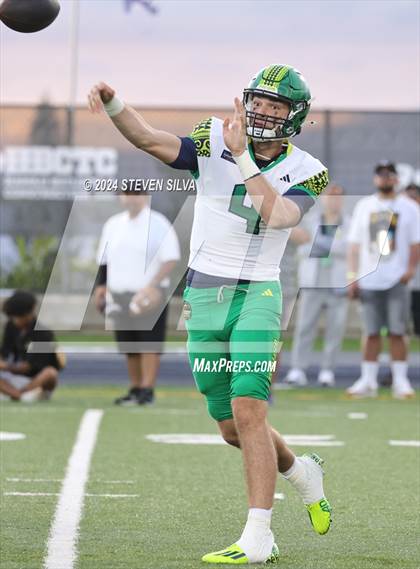 Thumbnail 2 in Polynesian Bowl (Team Mauka vs. Team Makai) photogallery.