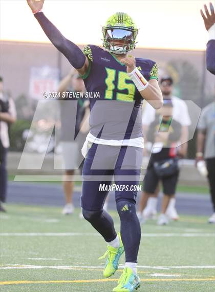 Thumbnail 1 in Polynesian Bowl (Team Mauka vs. Team Makai) photogallery.