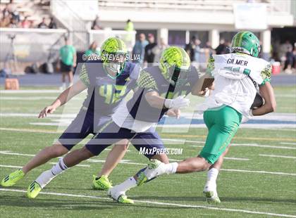 Thumbnail 1 in Polynesian Bowl (Team Mauka vs. Team Makai) photogallery.