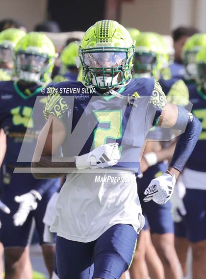 Thumbnail 2 in Polynesian Bowl (Team Mauka vs. Team Makai) photogallery.