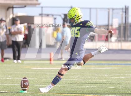 Thumbnail 2 in Polynesian Bowl (Team Mauka vs. Team Makai) photogallery.