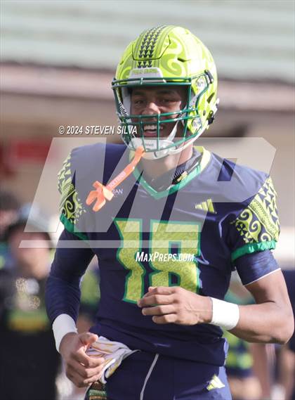 Thumbnail 3 in Polynesian Bowl (Team Mauka vs. Team Makai) photogallery.