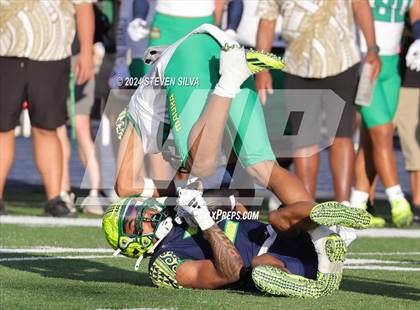 Thumbnail 3 in Polynesian Bowl (Team Mauka vs. Team Makai) photogallery.