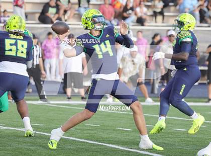 Thumbnail 1 in Polynesian Bowl (Team Mauka vs. Team Makai) photogallery.