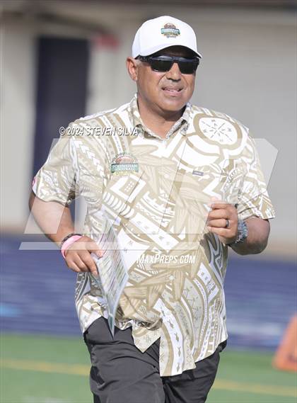 Thumbnail 3 in Polynesian Bowl (Team Mauka vs. Team Makai) photogallery.